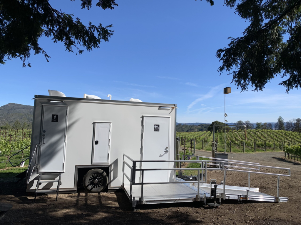 Bathroom-Rentals-Anaheim-Vineyard