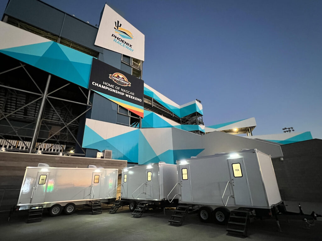 Luxury Portable Restroom Rentals in Phoenix, AZ The Lavatory